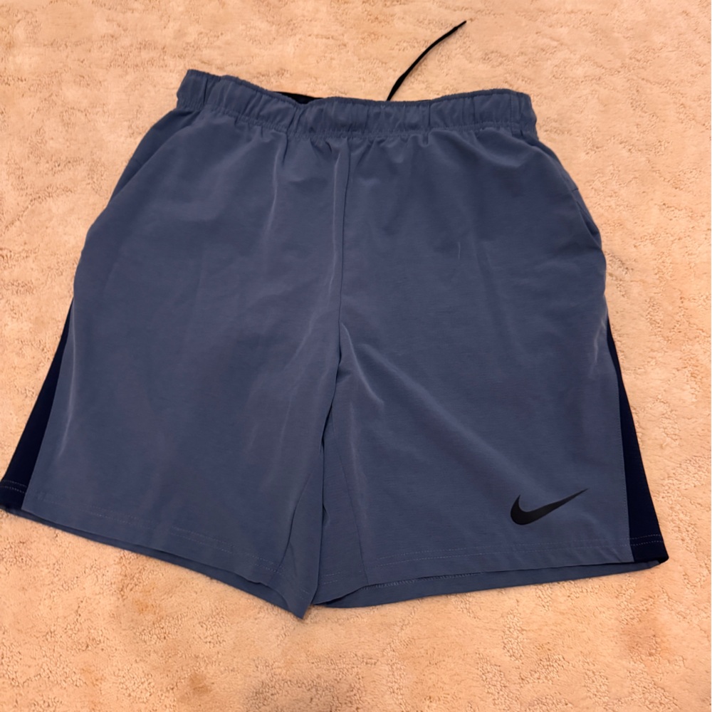 Nike Medium Dry Fit Blue Shorts